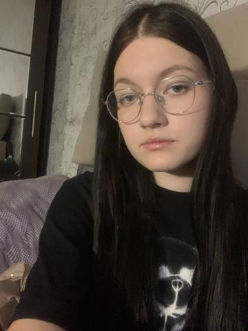 Алина Карие глаза фото 3